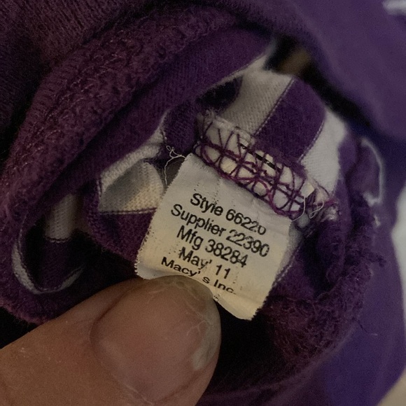 So Jenni from Macy’s purple cotton stripped long sleeve size M - Picture 6 of 6